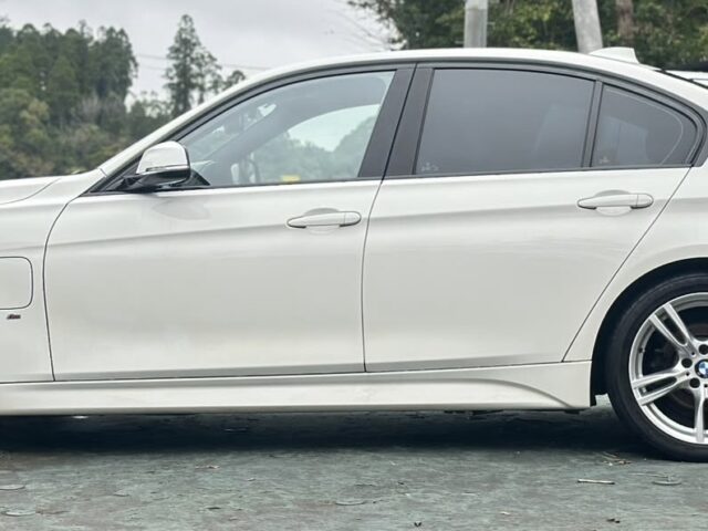 BMW 330e M sports